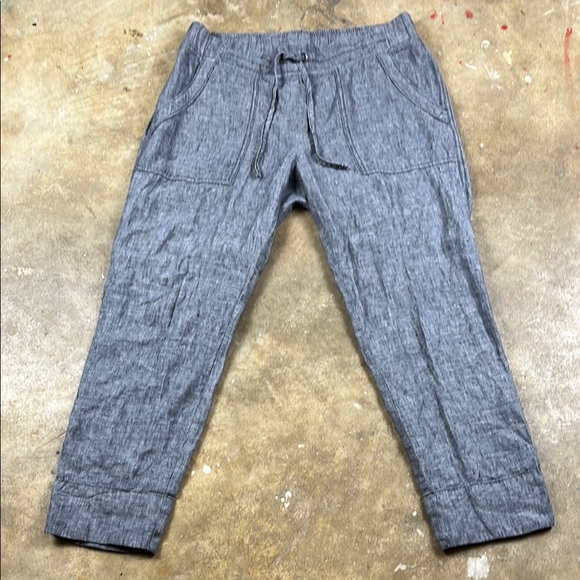 Athleta Other - Athleta Linen Pants with Elastic Waistband and Tapered Legs
Size: 12